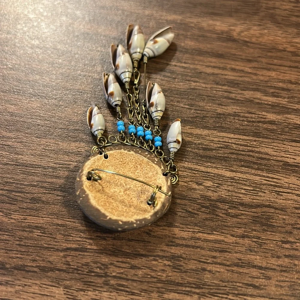 Brooch - Picture 3 of 4